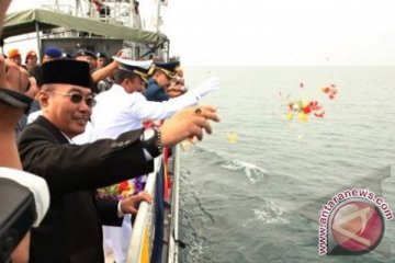 HARI PAHLAWAN