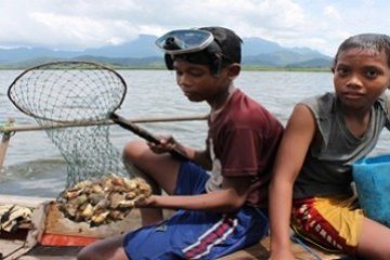 Pencari Gonggong/Evy R. Syamsir