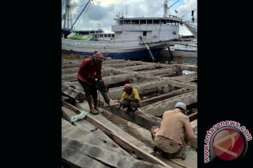 PERBAIKAN DERMAGA PAOTERE
