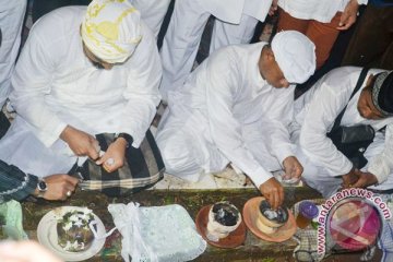 Pengambilan Tanah--Tabot.