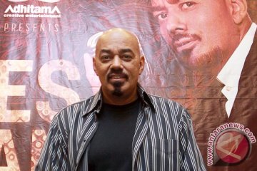 James Ingram, penyanyi R&B peraih Grammy, meninggal dunia