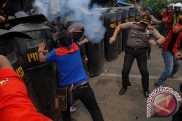 Fasilitas Pemkab Tangerang rusak akibat demo buruh