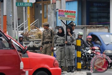 Bekasi akan jatuhkan sanksi pemberi sedekah gelandangan