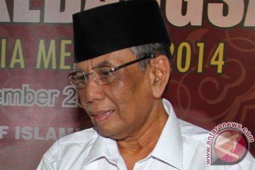 Hasyim Muzadi sesalkan kisruh PPP