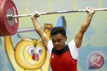 OLIMPIADE 2016 - Begitu tiba di Brasil, para lifter Indonesia langsung latihan