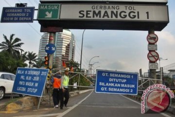 Transaksi tunai di Gerbang Tol Semanggi 1 akan ditiadakan