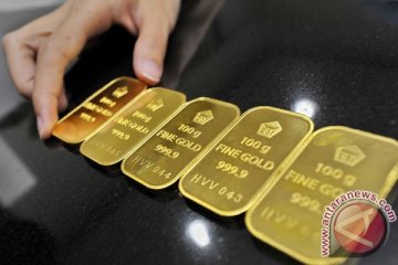 Emas turun tertekan penguatan dolar AS