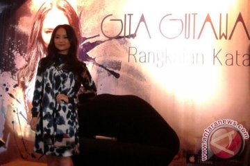 Gita Gutawa produktif tulis lagu di Inggris