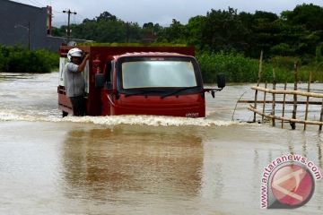 BANJIR MAKASSAR
