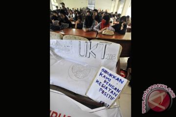 DEMO MAHASISWA UNM