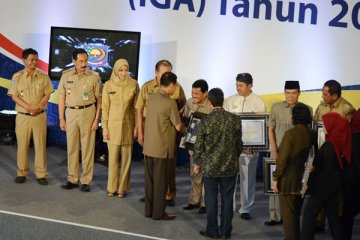 IGA Award untuk Bupati Bogor