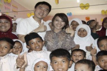 Winda Idol Berbagi/Henky Mohari