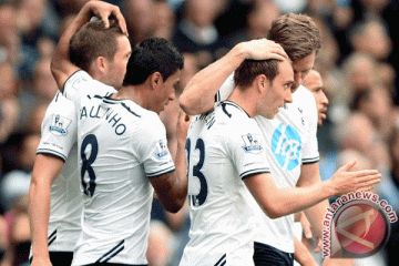 Benteke bawa Villa permalukan Tottenham 1-0