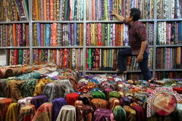 Kenaikan TDL bisa picu impor tekstil 100 persen