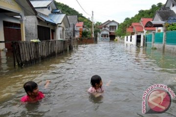 Ribuan rumah di Aceh Selatan terendam banjir