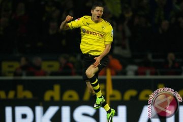  Robert Lewandowski tulis surat untuk fans Dortmund