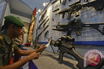 TNI AD juara menembak di Australia dengan senjata dalam negeri