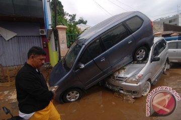 Korban banjir Sulut dapat bantuan air bersih