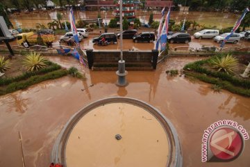 Wali Kota Manado ikut atur lalu lintas atasi banjir