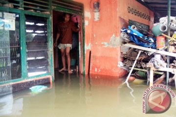 Banjir rendam puluhan rumah warga Karawang