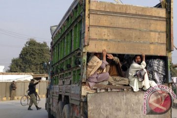 Bom pinggir jalan tewaskan 13 warga sipil Afghanistan