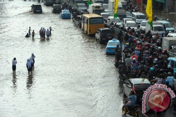 Pengungsi jangan berlebihan konsumsi mie instan