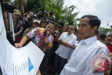 Blusukan ke Tangerang, Jokowi urungkan niat sodetan