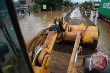 Jalan Kudus-Demak bisa dilalui kendaraan