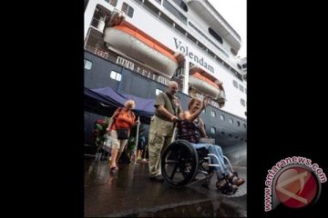 KAPAL PESIAR MV VOLENDAM