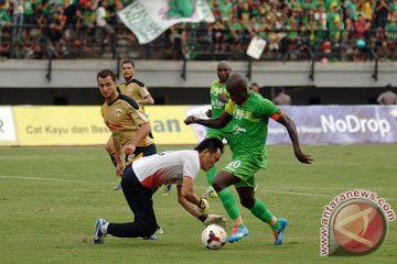 Persebaya raih kemenangan di laga pembuka ISL