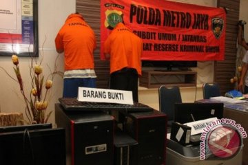 Polda Metro bekuk dua pengusaha judi online