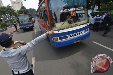 80 persen kendaraan umum tidak laik jalan