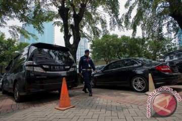 KPK sita dua mobil fungsionaris Golkar Banten