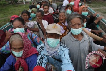 Pengungsi gunung Kelud terserang ISPA