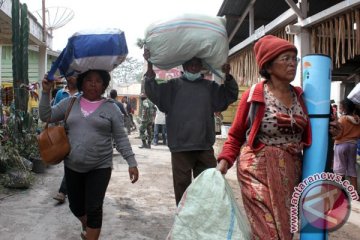 Enam posko pengungsi Sinabung kosong