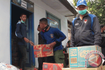 Pengungsi butuhkan bahan bangunan