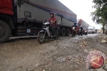 Perbaikan jalan utama di Bekasi dimulai akhir Maret 2015