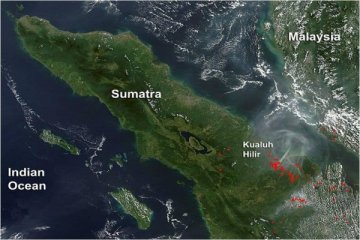 Satelit NOAA deteksi 98 titik panas Sumatera