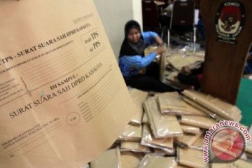 Dua kelurahan di Bengkulu hitung ulang surat suara