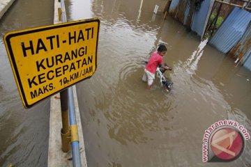 Pemkot Bekasi percepat status siaga banjir