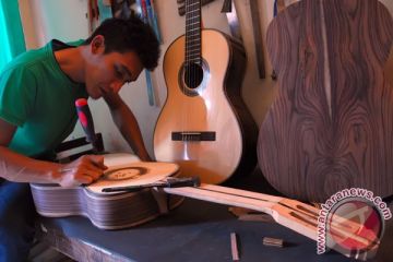 Gitar Standart Internasional