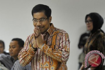 KPK tahan Wali Kota Palembang dan istrinya