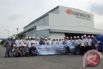 Komunitas pengguna otomotif Korea kunjungi pabrik Hankook