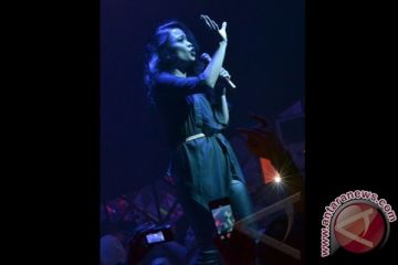 AKSI BAND KOTAK