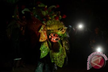 UPACARA MELASTI MAKASSAR