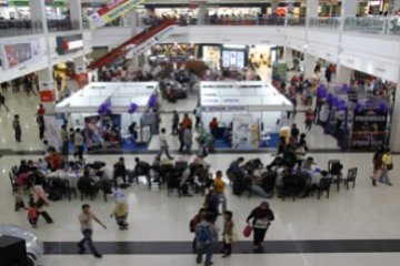 Bursa Kerja Batam/Joko Sulistyo