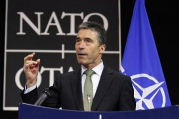 NATO desak Rusia hentikan aksi "ilegal" di Ukraina