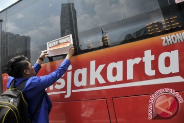 Jokowi katakan pembayaran bus Transjakarta belum lunas