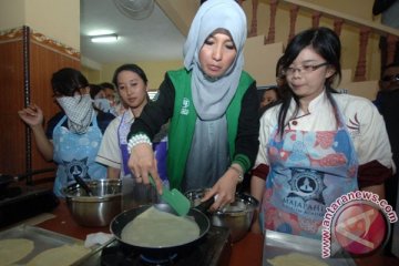 Jana Parengkuan ajak anak berkreasi di dapur