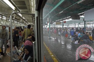 KRL Bogor hanya sampai Bojong akibat banjir 